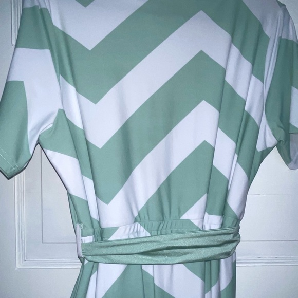 L dainty Jewells swim dress NWT - Picture 3 of 5